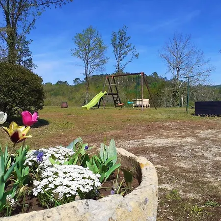Maison Spacieuse Avec Jardin Clos, Proche De Sarlat, Ideale Pour Familles Et Enfants - Fr-1-616-178 *